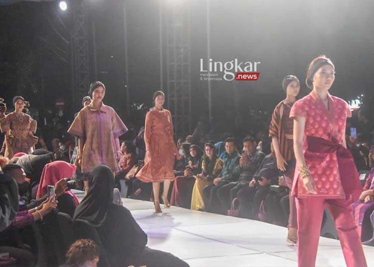 Wagub Emil Apresiasi Dhoho Street Fashion di Kediri