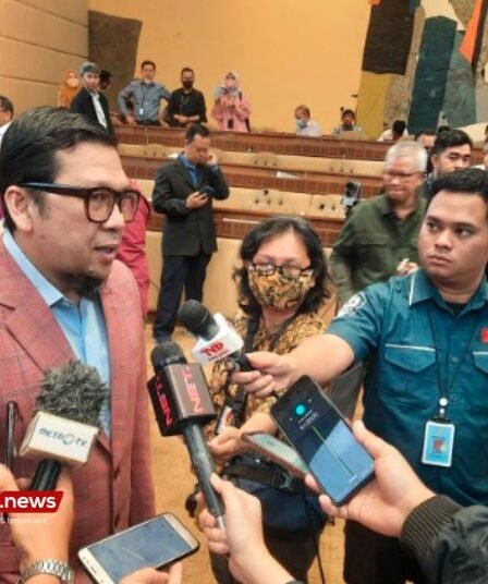 8 Fraksi DPR Setuju Revisi UU IKN Dibawa ke Paripurna 8 8 Fraksi DPR Setuju Revisi Setuju Revisi UU IKN Dibawa ke Paripurna