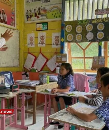 Bangun SDM Merata, Pemerintah Siapkan Skenario Insentif Guru Daerah 3T 2 Bangun SDM Merata Pemerintah Siapkan Skenario Insentif Guru Daerah 3T