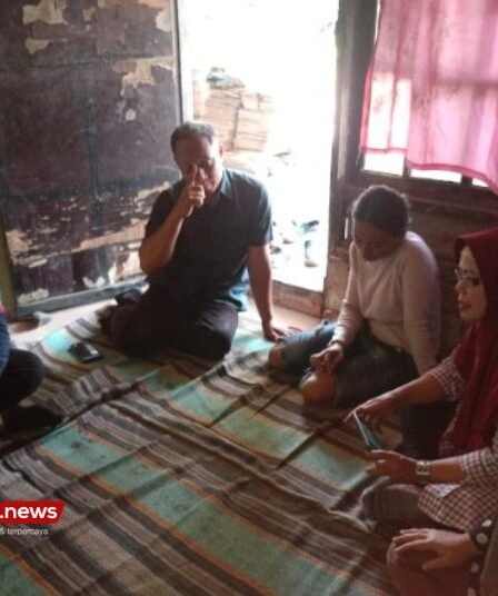Dapat Atensi Pemerintah, Begini Nasib Bocah Penjual Pentol di Surabaya Setelah Viral 4 Dapat Atensi Pemerintah Begini Nasib Bocah Penjual Pentol di Surabaya Setelah Viral