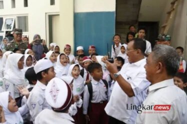 Fasilitasi Layanan Kesehatan Jiwa bagi Siswa Pemkot Surabaya Siapkan Klinik Sahabat