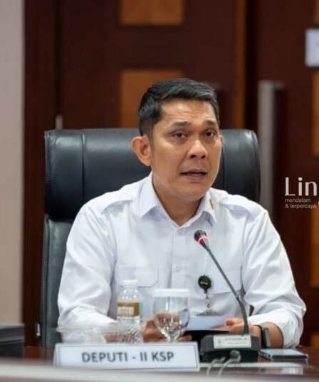 Hari Guru Nasional, 1,6 Juta Guru di Indonesia Belum Sejahtera 7 Hari Guru Nasional 16 Juta Guru di Indonesia Belum Sejahtera