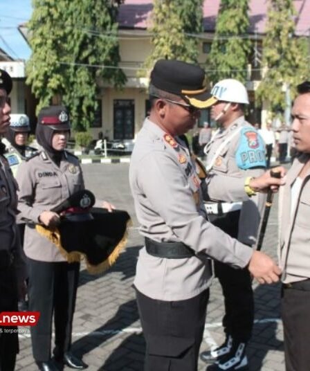 Terlibat Kasus Narkoba, Anggota Polres Situbondo Dipecat Tidak Hormat 8 Dipecat Tidak Hormat Anggota Polres Situbondo Terlibat Kasus Narkoba