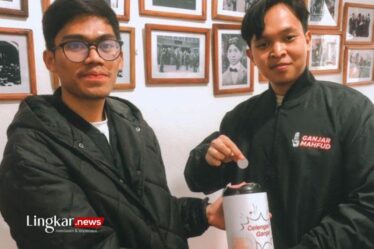 Mahasiswa Indonesia di Tunisia Bikin Celengan Ganjar Dukung Ganjar Mahfud