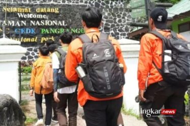 Tersesat Saat Mendaki Gunung Pangrango 13 Pendaki Ditemukan di Blok Pasir Pogoe