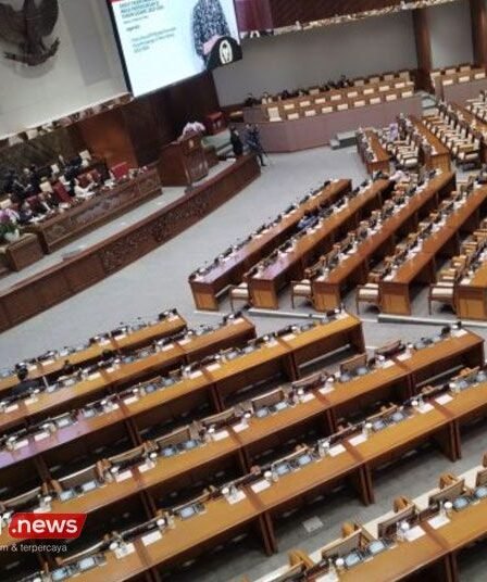 Bahas Pemilu 2024 dalam Rapat Paripurna, Puan: Negara Tidak Boleh Kurangi Hak Rakyat 1 Bicara soal Pemilu 2024 Puan Negara Tidak Boleh Kurangi Hak Rakyat