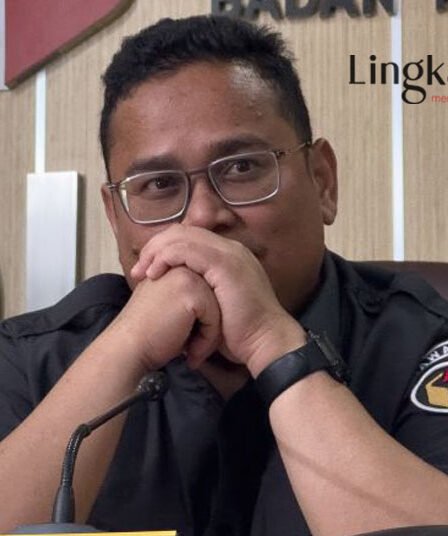Ketua Bawaslu RI Ingatkan Masyarakat untuk Lapor Bila Ada Pelanggaran Pemilu 6 Ketua Bawaslu RI Rahmat Bagja saat memberikan keterangan