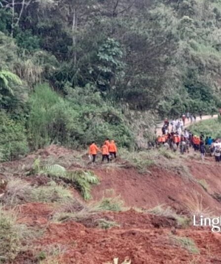 Longsor di Luwu Sulsel 4 Orang Tewas dan Jalan Poros Desa Bonglo Rusak Berat