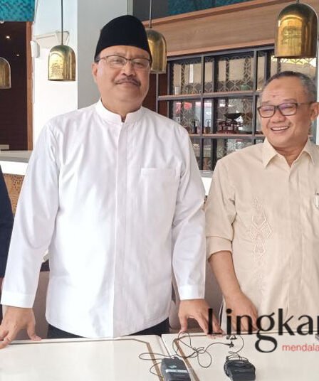 Sekjen PBNU Saifullah Yusuf dan Sekum PP Muhammadiyah Abdul Muti