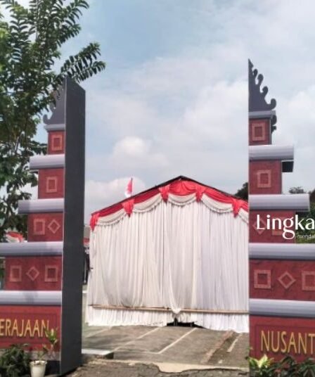 TPS di Depok Dihias Bak Kerajaan Nusantara Ada Kendaraan Khusus untuk Lansia