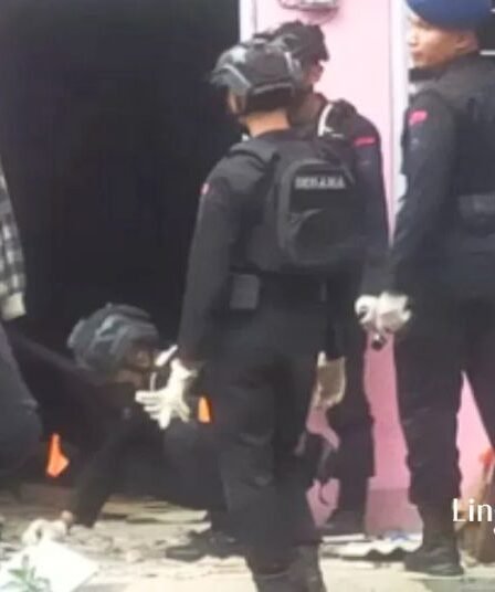 Rumah Ketua KPPS di Pamekasan Dilempar Bom, Polisi Masih Selidiki Pelaku 1 Template LJ LN 7