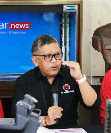 Hasto Kristiyanto saat konferensi pers