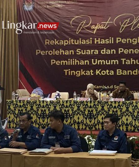 Pleno Rekapitulasi Pemilu Kota Bandung Rampung, Ini Hasil Lengkapnya 5 Komisi Pemilihan Umum KPU Kota Bandung saat menggelar rapat pleno terbuka rekapitulasi hasil