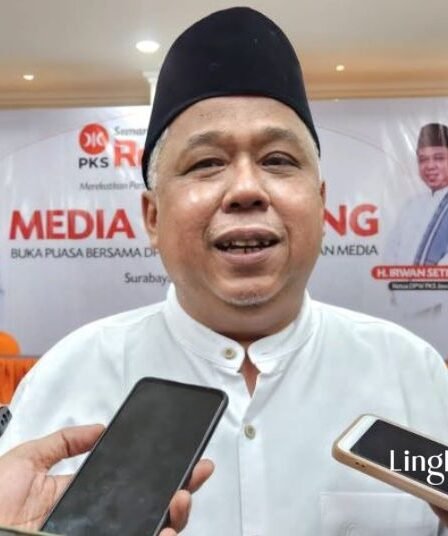 PKS Dekati Khofifah Terkait Kontestasi Pilkada Jatim 2024