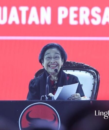 Bukan Koalisi dan Oposisi Begini Manuver Politik PDIP di Pemerintahan Prabowo