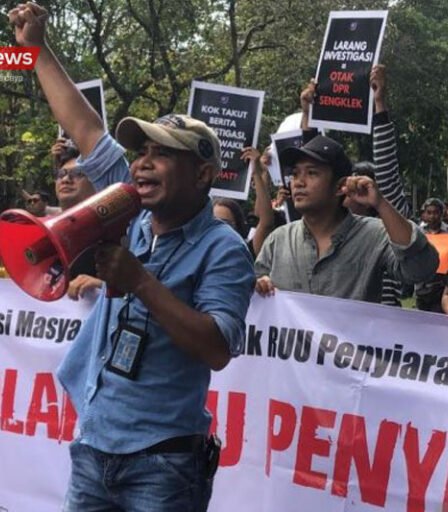 Sejumlah besar Jurnalis bergabung bersama dengan aliansi masyarakat sipil 768x512 1
