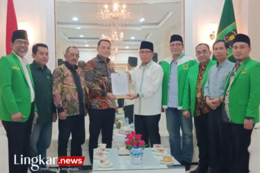 PPP Beri Rekom Petahana Wali Kota Surabaya Eri Armuji