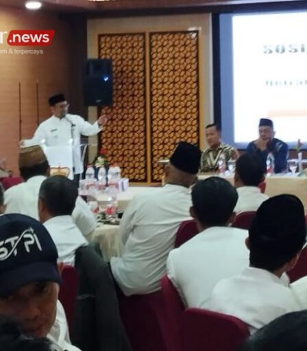 Bupati Kudus Ancam Beri Sanksi ke Semua Kades yang tak Netral di Pilkada 5 Penjabat Bupati Kudus M. Hasan Chabibie saat memberikan sambutan 768x512 1