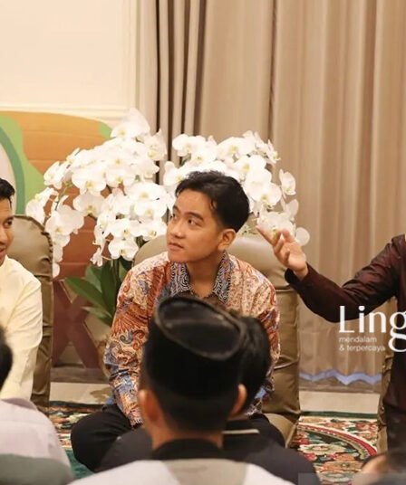 Balas Budi, Gibran Siap “All Out” Bantu Khofifah-Emil di Pilkada Jawa Timur 5 gibran khofifah