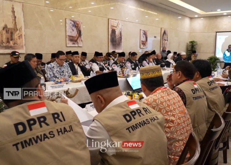 Ada Indikasi Langgar UU DPR Desak Kemenag Klarifikasi Pengalihan Kuota Haji