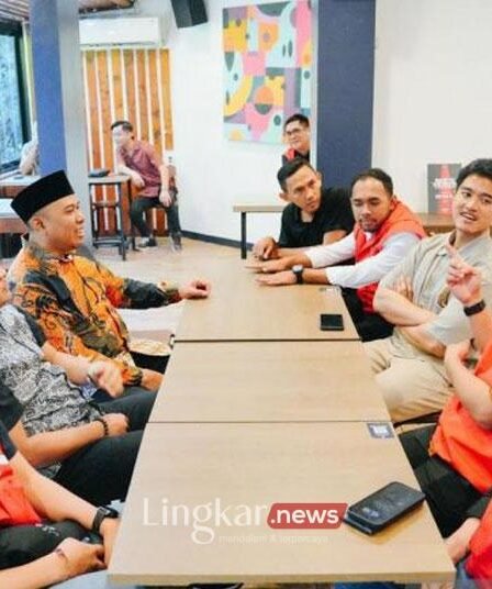 Kaesang Pangarep melakukan pertemuan dengan pengurus Dewan Pimpinan Daerah
