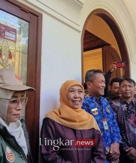 Khofifah Ungkap Kantongi 8 Parpol Pendukung untuk Pilgub Jatim 8 Khofifah Ungkap Kantongi 8 Parpol Pendukung untuk Pilgub Jatim