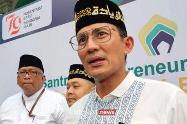 Sandiaga Uno saat memberikan keterangan pers