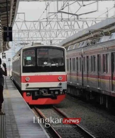 Subsidi KRL Berbasis NIK Tuai Kontra Warga Menhub Baru Wacana
