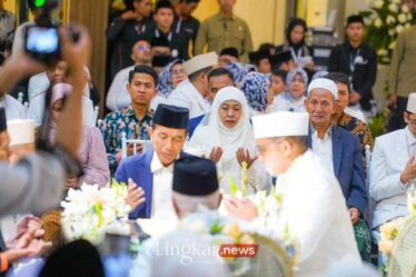 Batal Tutup PON Presiden Jokowi Pilih Jadi Saksi Pernikahan Putri Khofifah