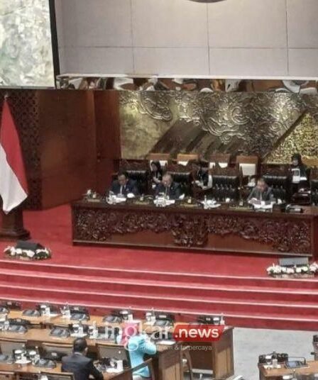 DPR Setujui Baleg Mulai Pembahasan Revisi UU Kementerian Negara 7 DPR Setujui Baleg Mulai Pembahasan Revisi UU Kementerian Negara