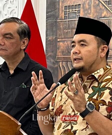 Ketua KPU RI Mochammad Afifuddin dalam konferensi pers