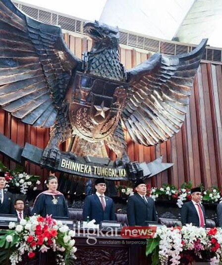 MPR Usulkan Soeharto dan Gus Dur Diberi Gelar Pahlawan Nasional 7 Pimpinan MPR RI memimpin Sidang Paripurna Akhir Masa Jabatan 2019 2024
