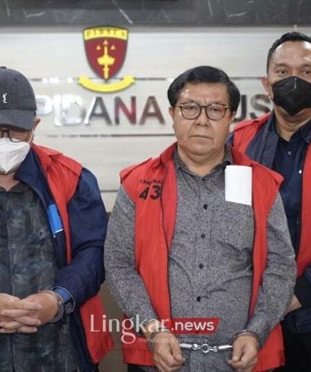 Terima Suap, 3 Hakim Pemberi Vonis Bebas Ronald Tannur Ditahan di Kejati Jatim 6 hakim ditangkap