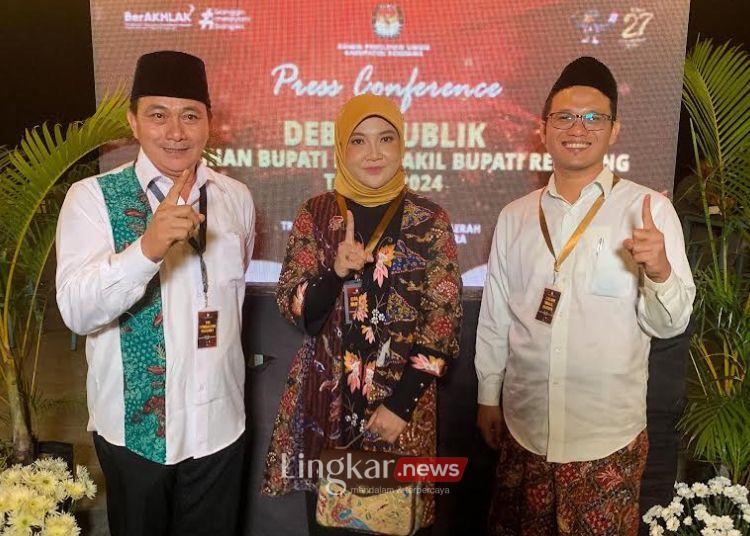 Dukung Produk Lokal Vivit Umam Kompak Pakai Batik Lasem saat Debat Pilbup Rembang