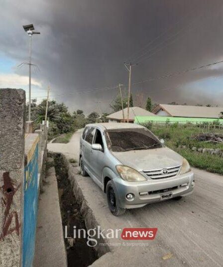 Gunung Lewotobi Laki Laki Meletus Warga Diimbau Waspada Erupsi Susulan