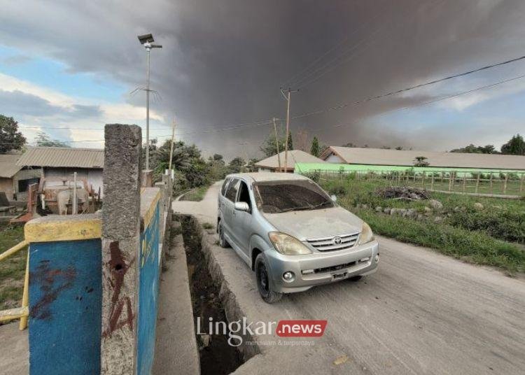 Gunung Lewotobi Laki Laki Meletus Warga Diimbau Waspada Erupsi Susulan