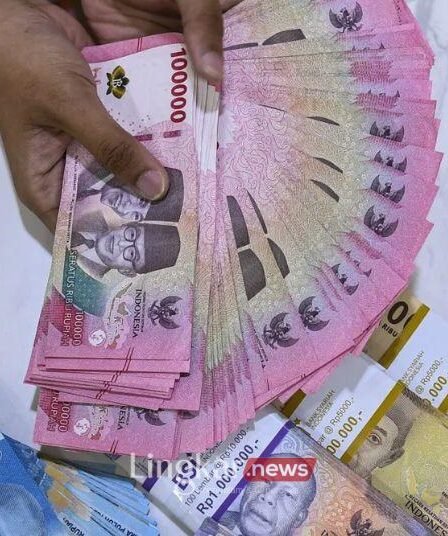 Cek Daftar UMK Jateng 2025 Berapa Upah di Daerahmu