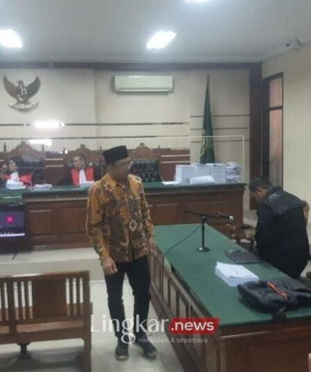 Korupsi Insentif Pegawai Eks Bupati Sidoarjo Dituntut 6 Tahun 4 Bulan Penjara