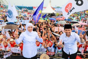 Pasangan Calon Gubernur dan Wakil Gubernur Jawa Timur Khofifah Indar Parawansa Emil Elestianto