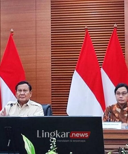 Presiden Resmi Naikkan PPN Menjadi 12 Persen Mulai Besok 1 Presiden Prabowo Subianto memberikan keterangan usai mengikuti rapat tutup tahun 2024 di Kantor Kementerian Keuangan Jakarta Selasa 31 12 2024