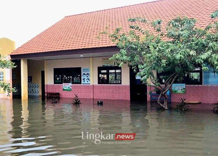 Sudah 5 hari Banjir di Mojokerto Tak Kunjung Surut