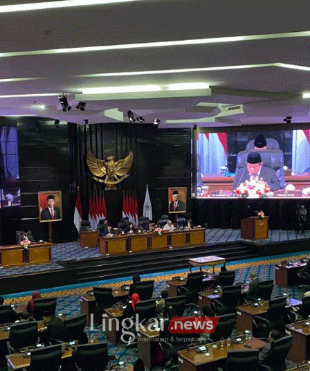 Baleg DPR RI Tunggu Pemerintah soal Wacana Pilkada Dipilih DPRD 2 ilustrasi rapat anggota DPRD