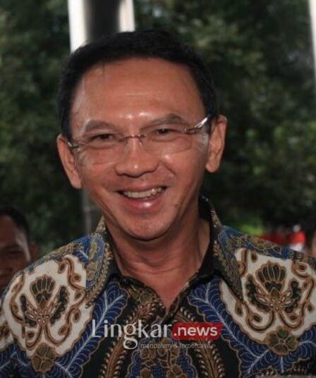 Ahok Diperiksa KPK Soal Dugaan Korupsi LNG Pertamina 4 Ahok Diperiksa KPK Soal Dugaan Korupsi LNG Pertamina