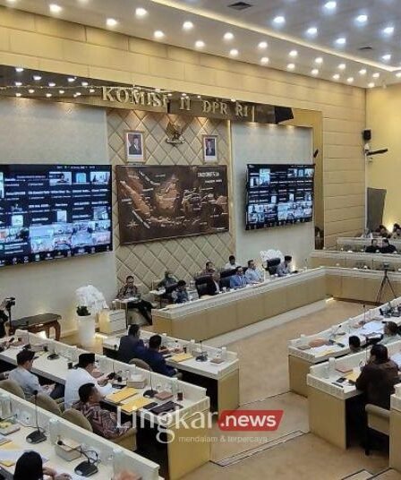 Pelantikan Kepala Daerah Tak Bersengketa Disetujui pada 6 Februari 2025