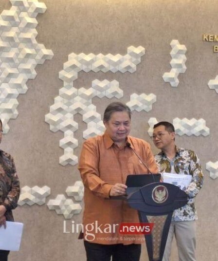 Geger Isu Gaji ke-13 dan THR PNS bakal Dihapus, Airlangga Buka Suara 6 airlangga