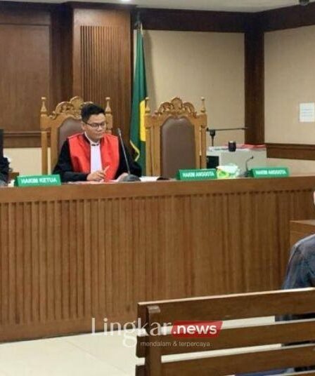 Eks Ketua PN Surabaya Didakwa TerimaA Suap Rp541 Juta di Kasus Ronald Tannur