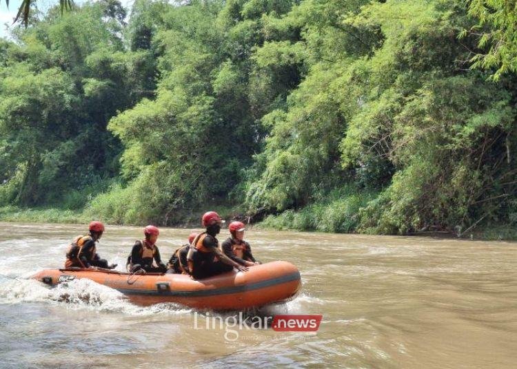 Kakek 70 Tahun Terbawa Arus Banjir di Kediri Belum Ditemukan