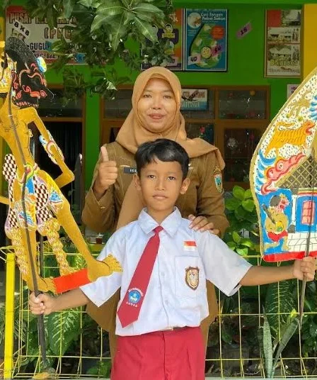 Siswa SD 5 Karangbener Kudus Tekuni Hobi Jadi Dalang Cilik untuk Lestarikan Budaya