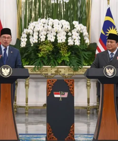 result Pertemuan Bilateral Prabowo Anwar Ibrahim 270625 gal 4