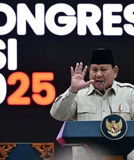 Ungkit Demo Indonesia Gelap Prabowo Itu Dibiayai Koruptor Pakai Buzzer
